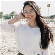 Studentessa universitaria offre ripetizioni di matematica a studenti delle superiori